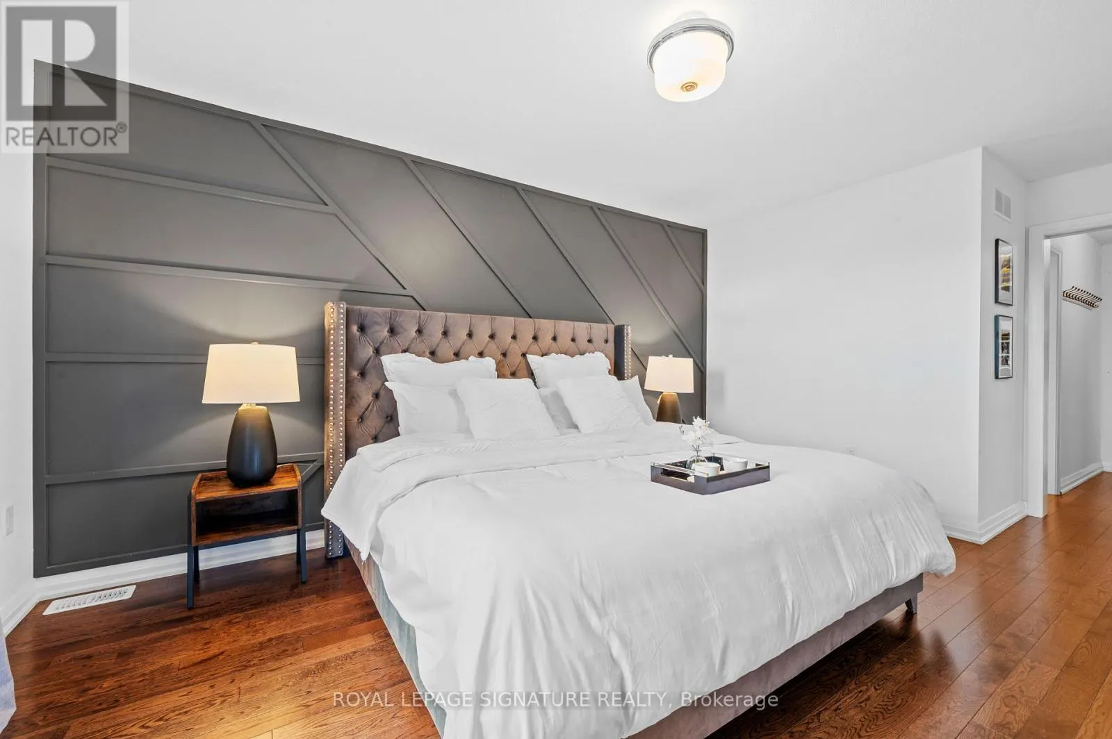 22 - 35 MIDHURST HEIGHTS