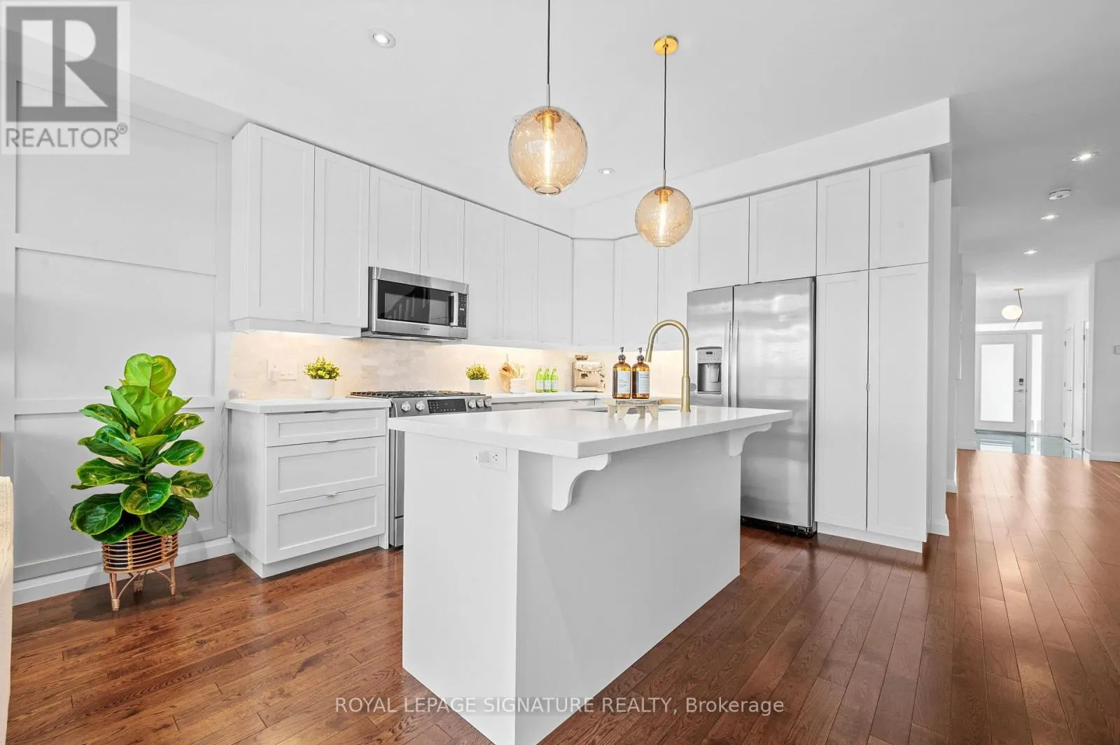 22 - 35 MIDHURST HEIGHTS