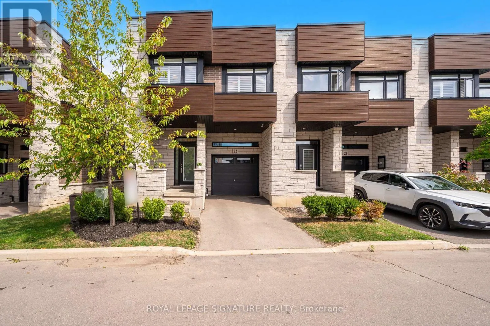 22 - 35 MIDHURST HEIGHTS