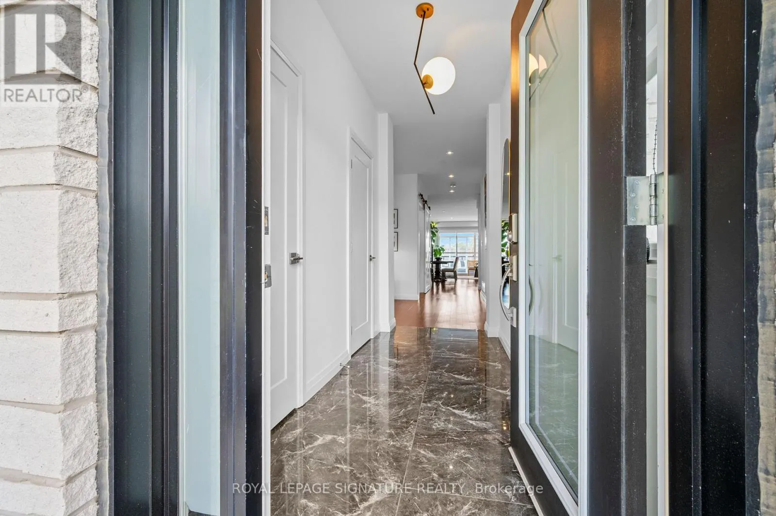 22 - 35 MIDHURST HEIGHTS