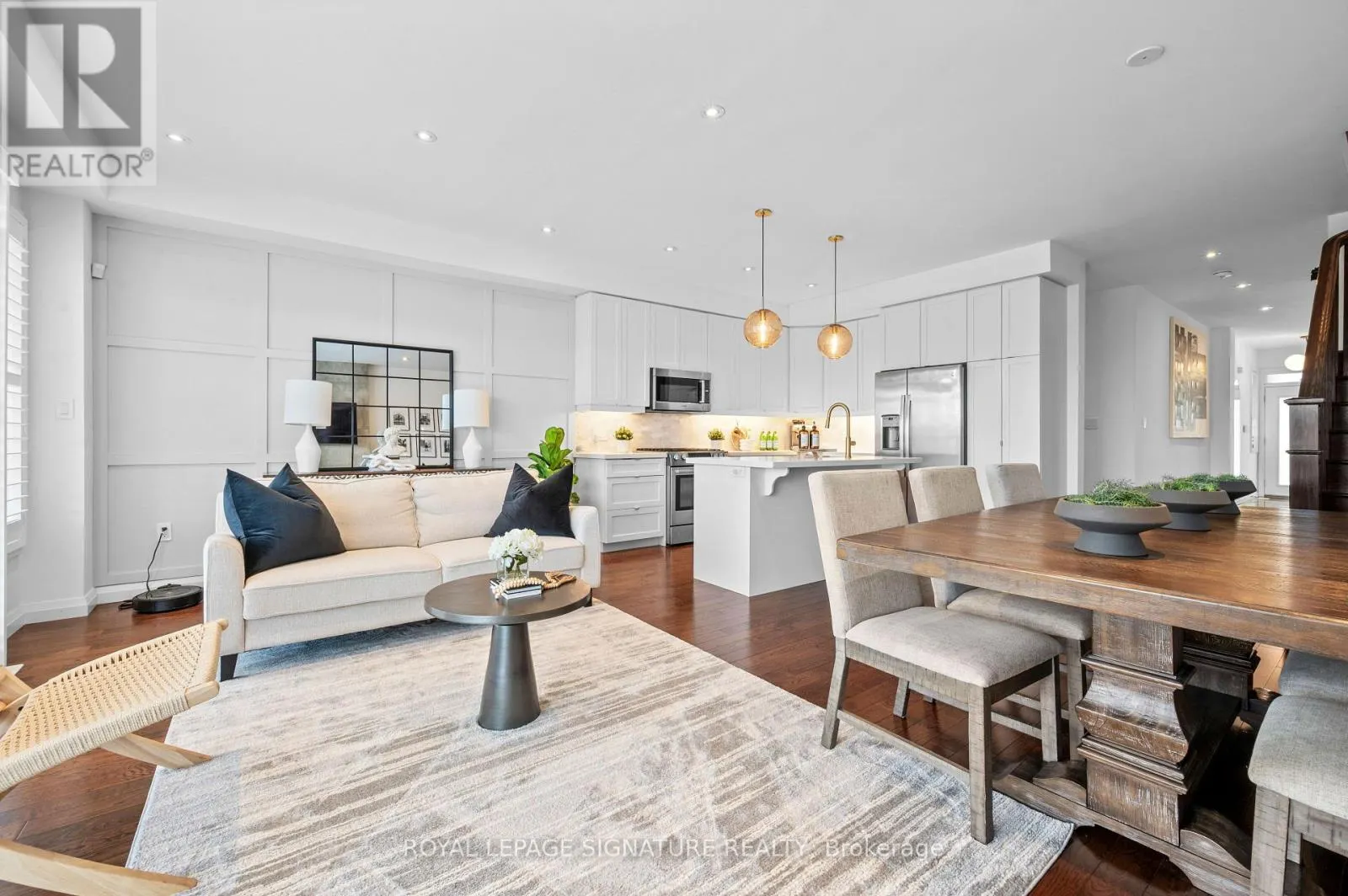 22 - 35 MIDHURST HEIGHTS