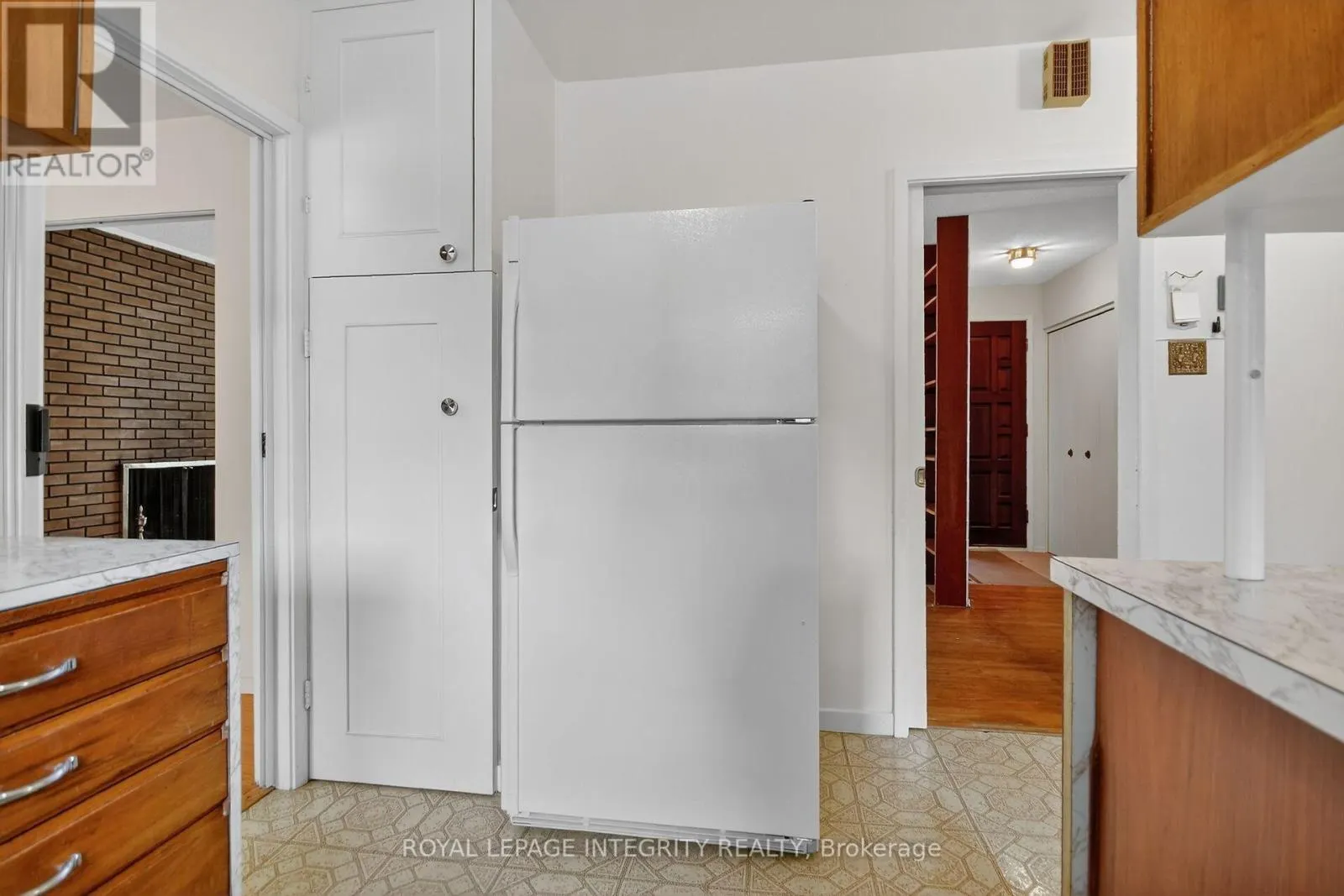 2106 DUNELM STREET