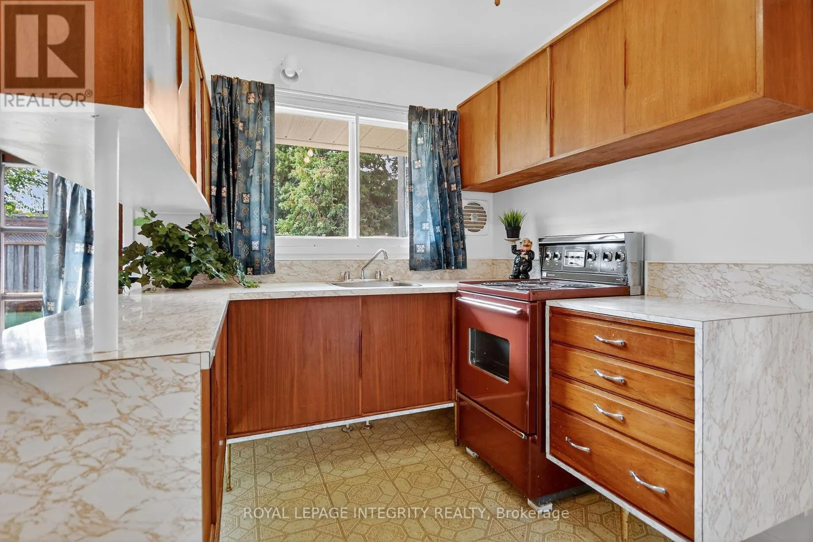 2106 DUNELM STREET