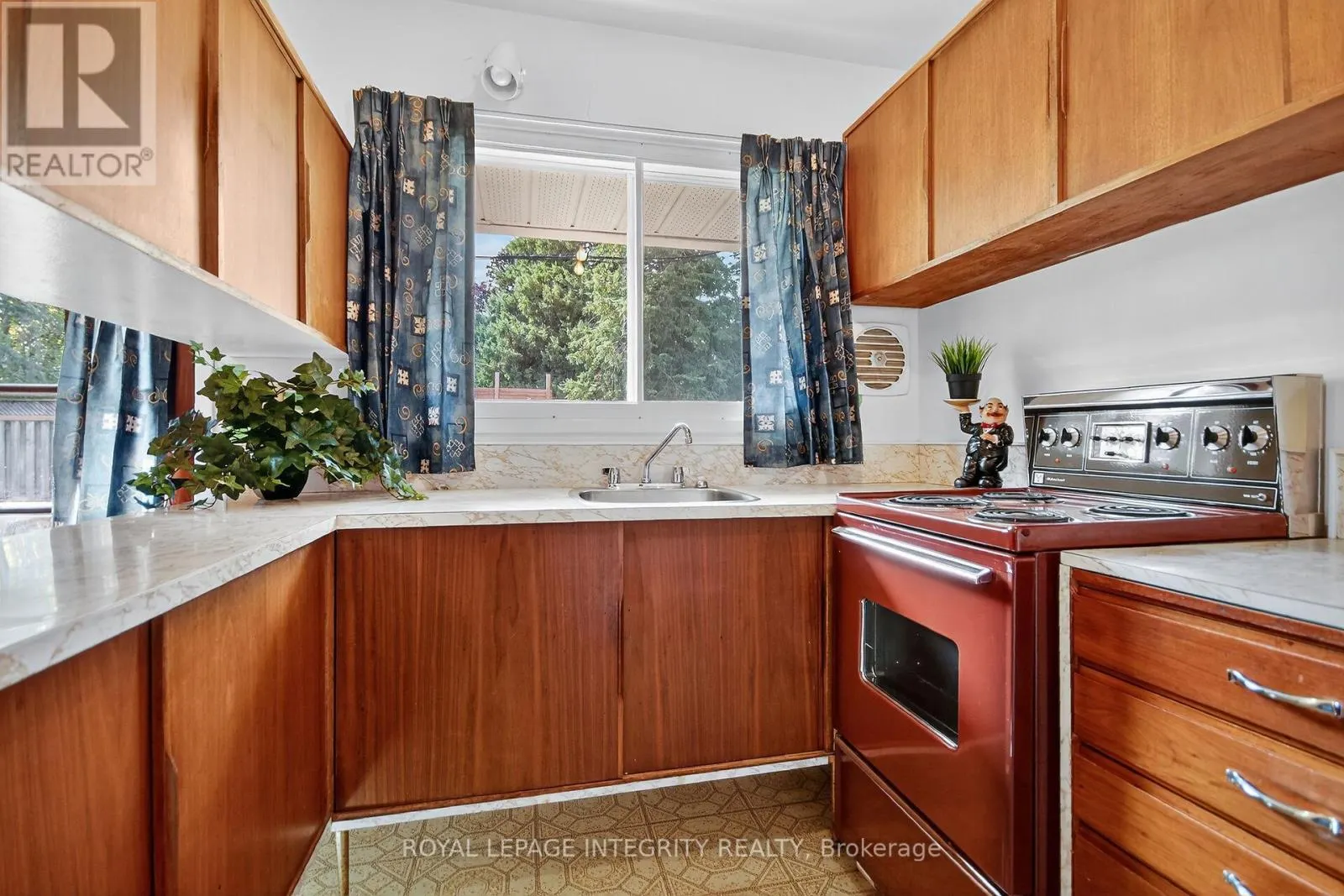 2106 DUNELM STREET