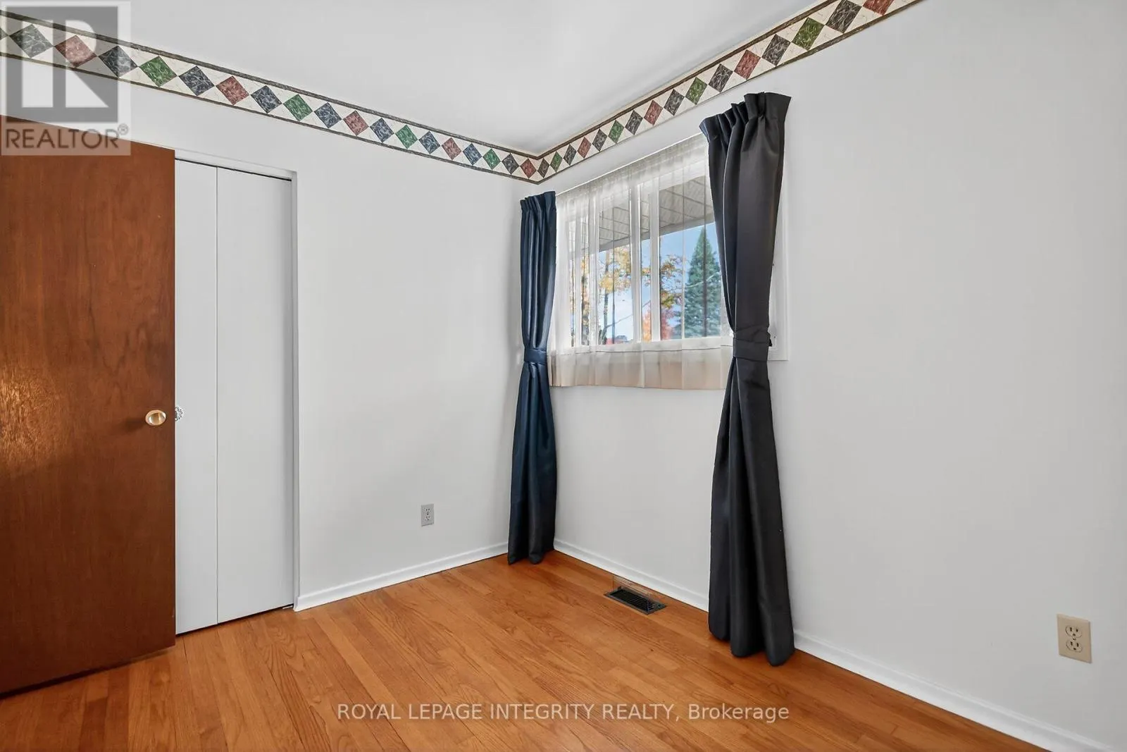 2106 DUNELM STREET
