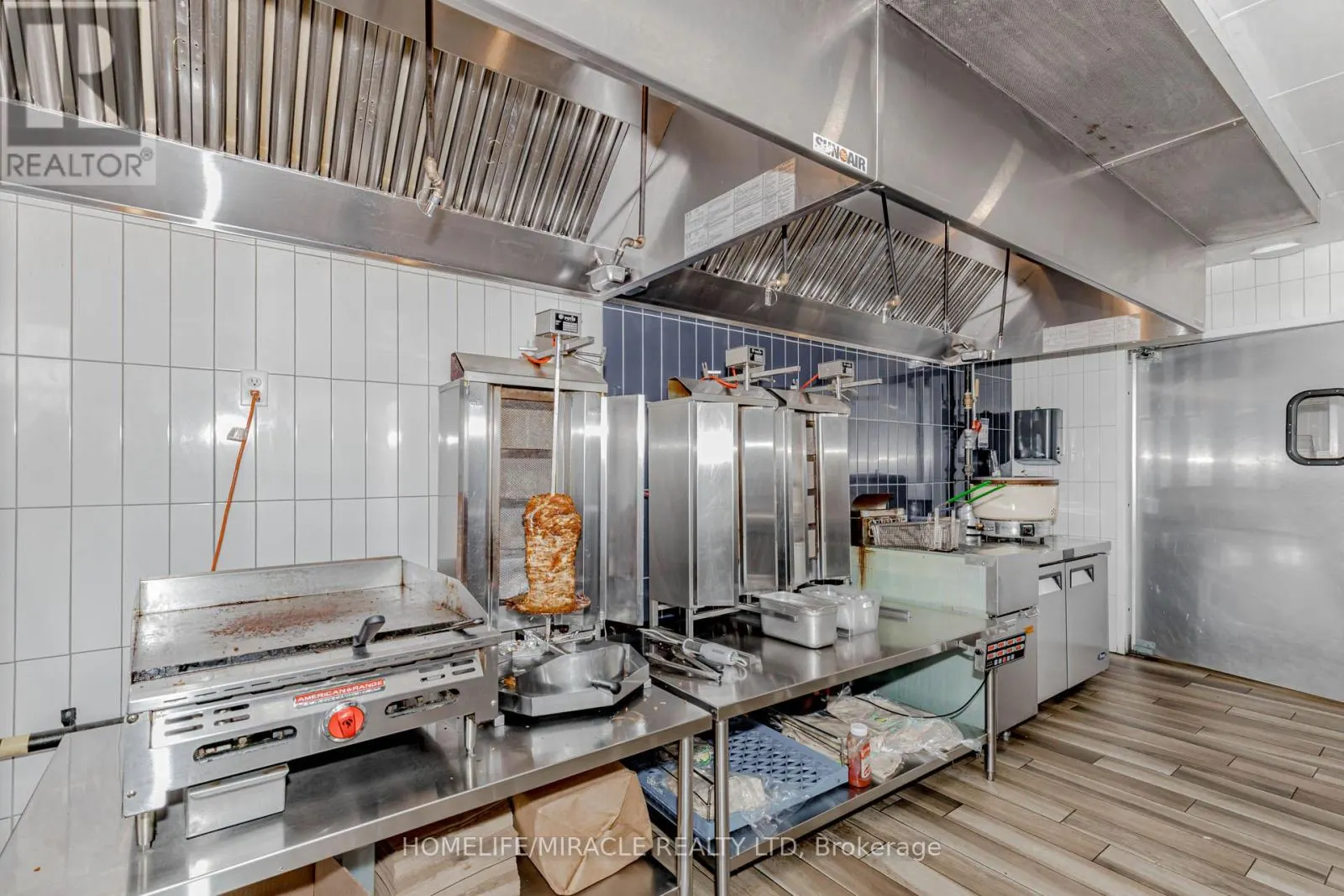 #4 - 263 NORTHFIELD DRIVE E