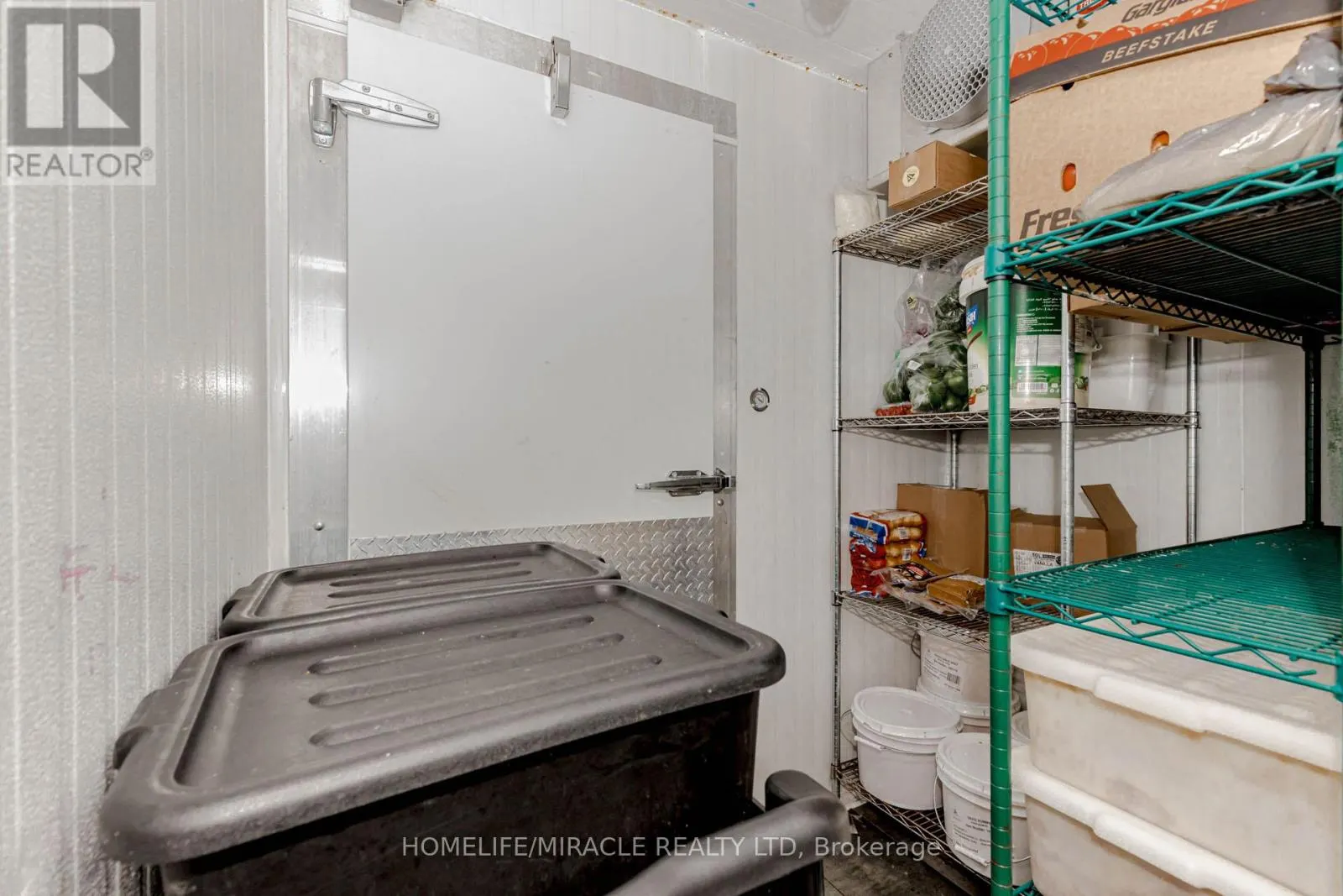 #4 - 263 NORTHFIELD DRIVE E