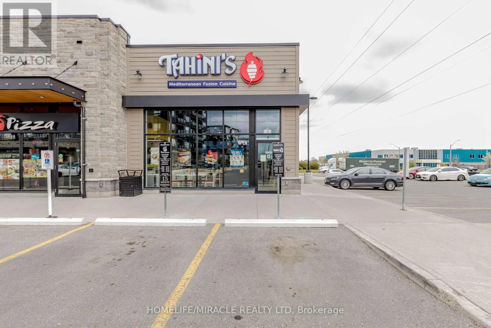 #4 - 263 NORTHFIELD DRIVE E