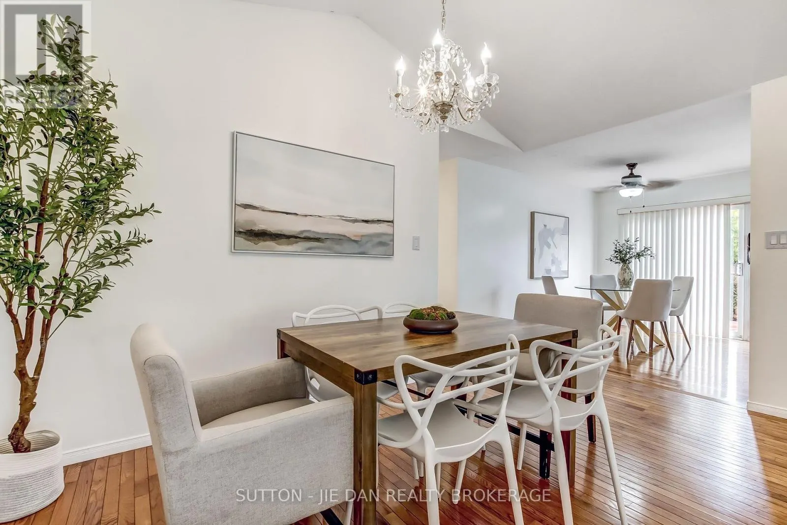 26 STONEYCREEK PLACE