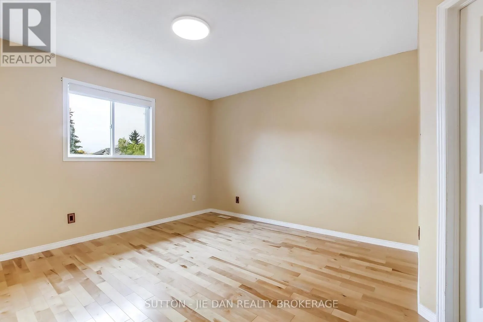 26 STONEYCREEK PLACE