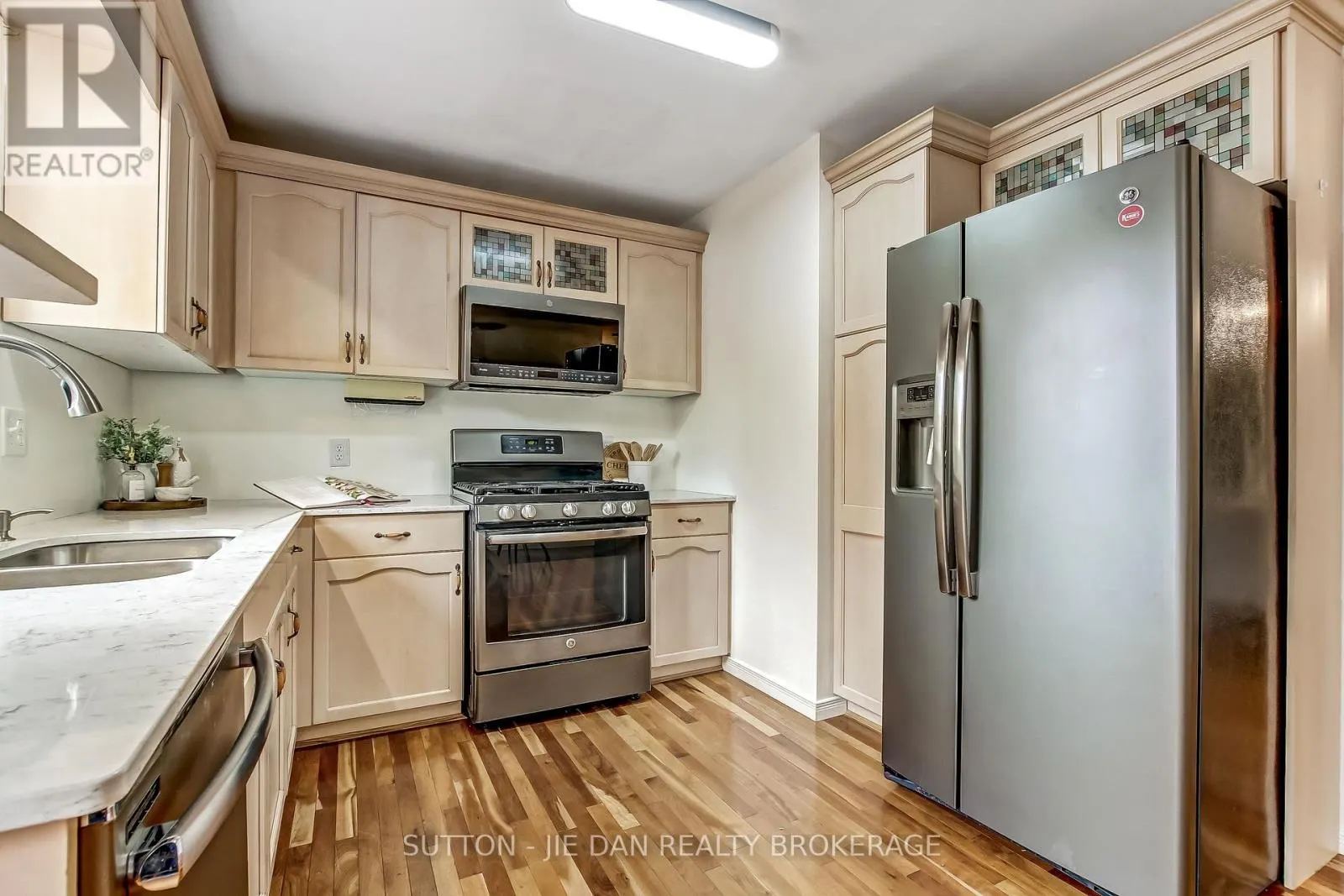 26 STONEYCREEK PLACE