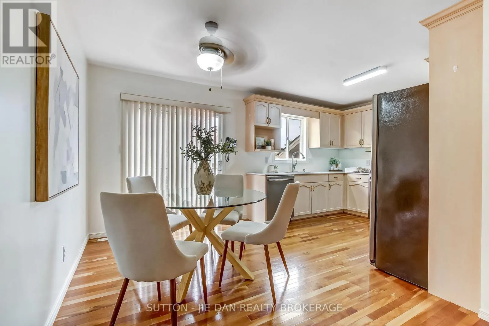 26 STONEYCREEK PLACE