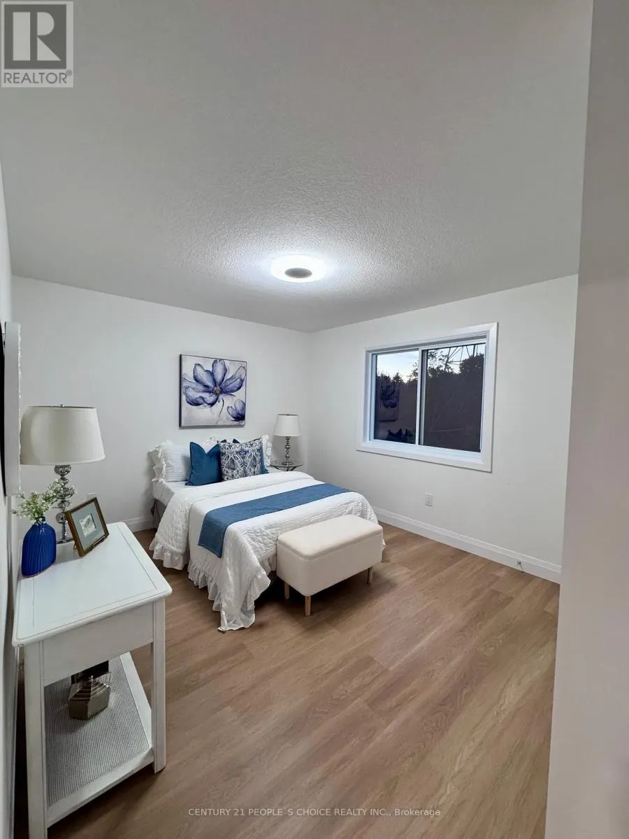 2641 BOBOLINK LANE