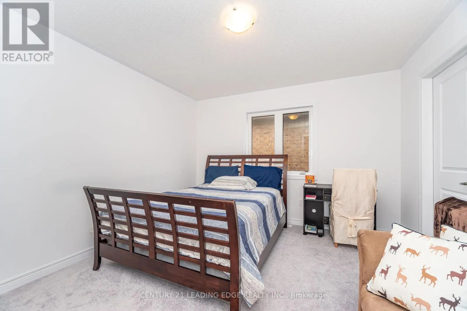 301 RIDLEY CRESCENT