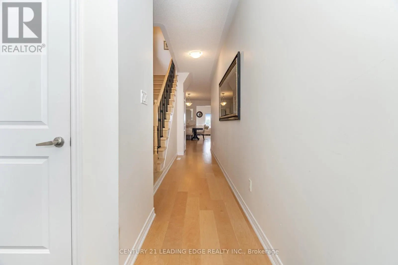 301 RIDLEY CRESCENT