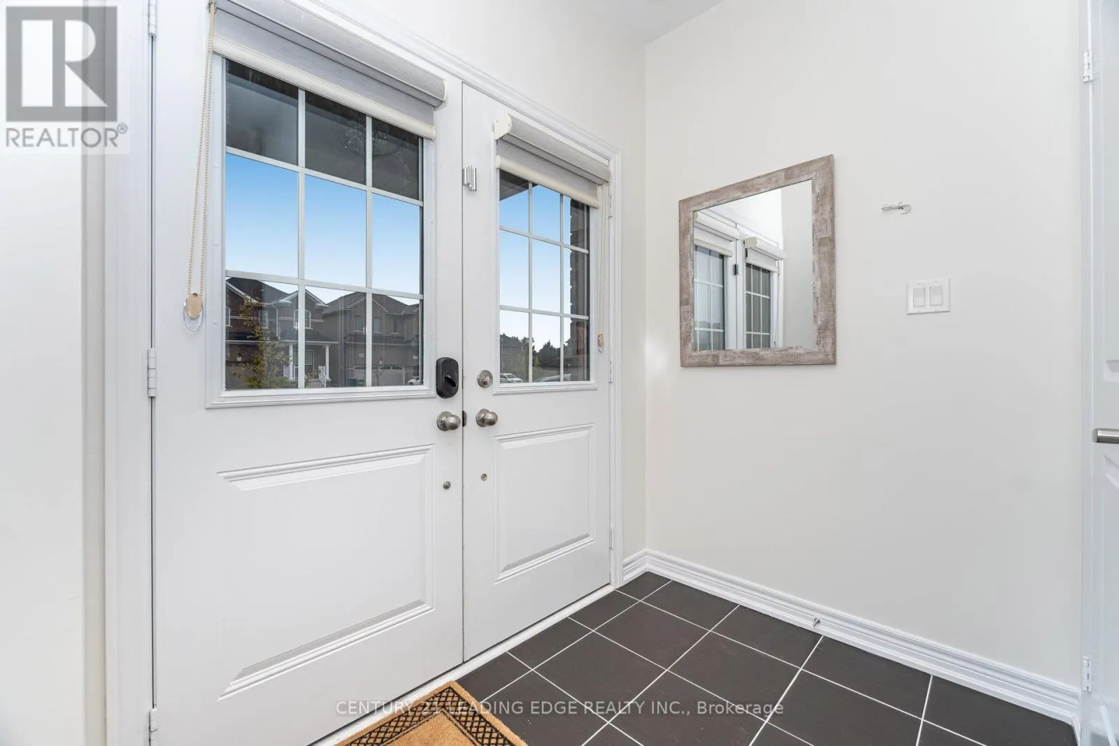 301 RIDLEY CRESCENT