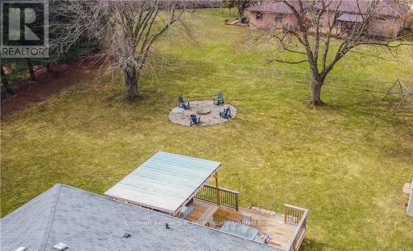 104 SIMCOE CRESCENT