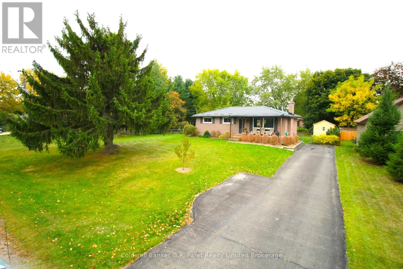 104 SIMCOE CRESCENT