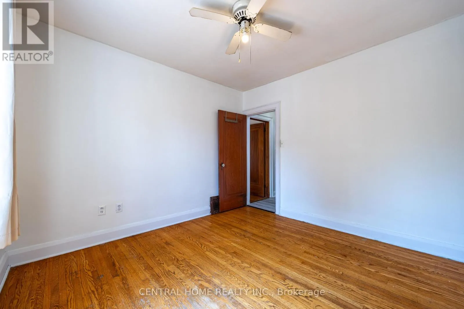 MAIN - 1650 KING STREET E