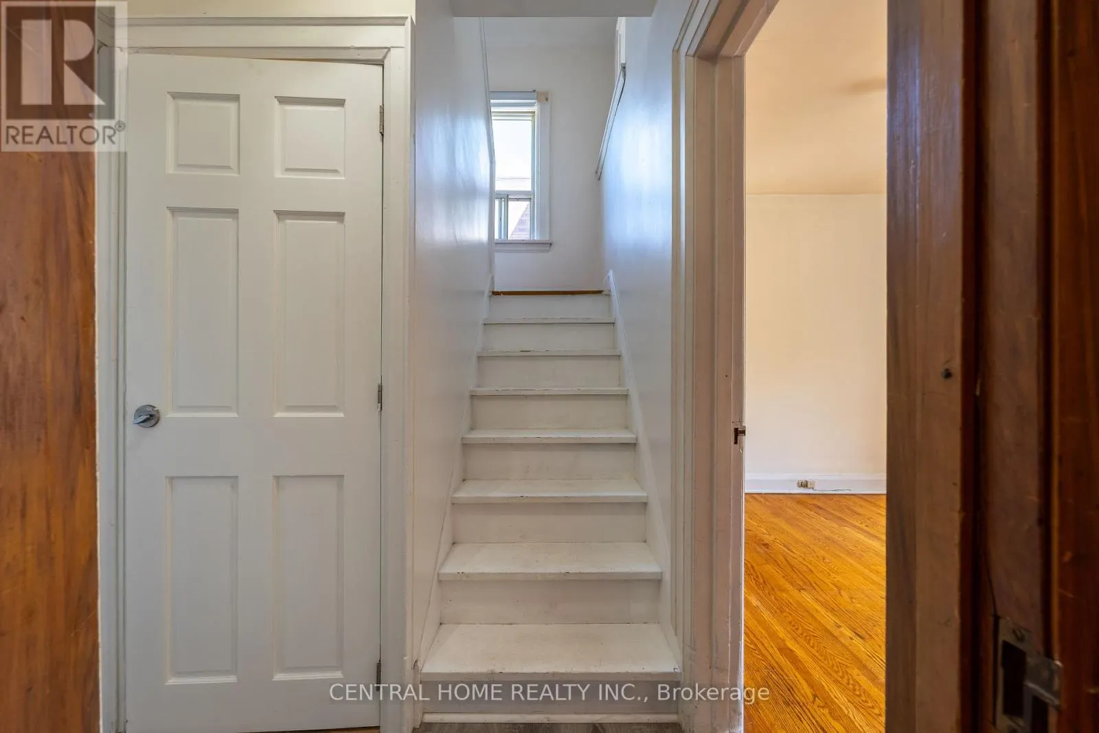 MAIN - 1650 KING STREET E