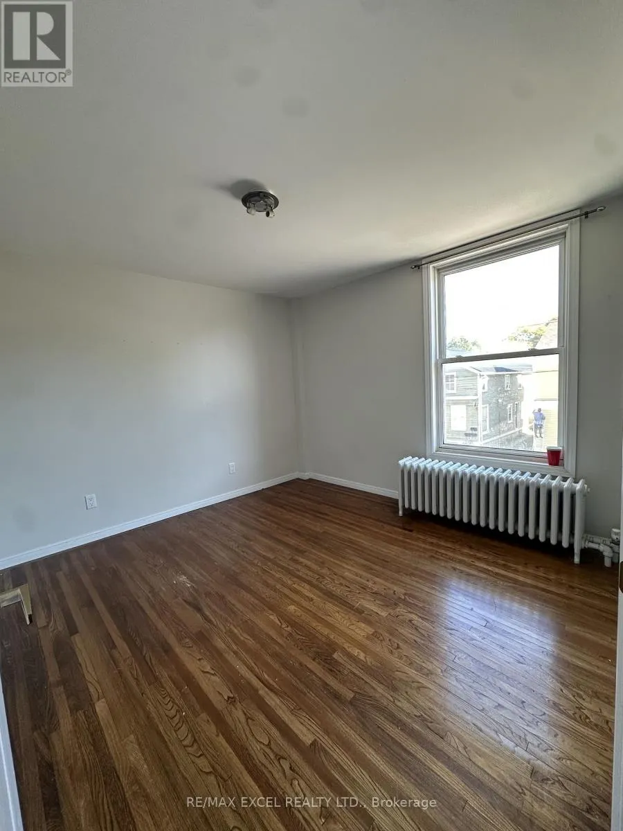 319 DIVISION STREET
