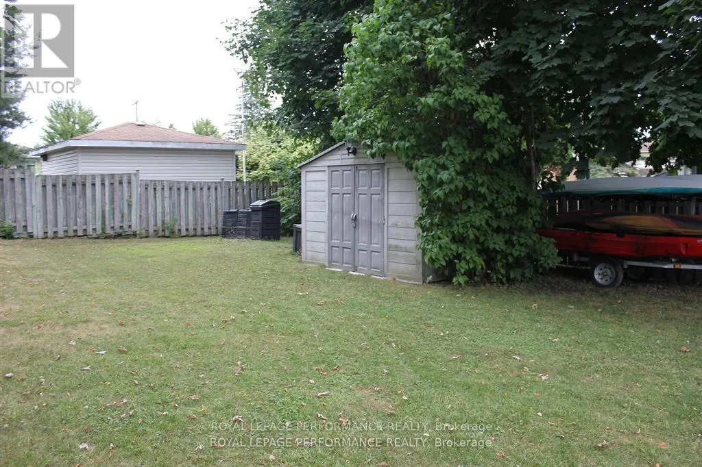 1809 ALGUIRE STREET