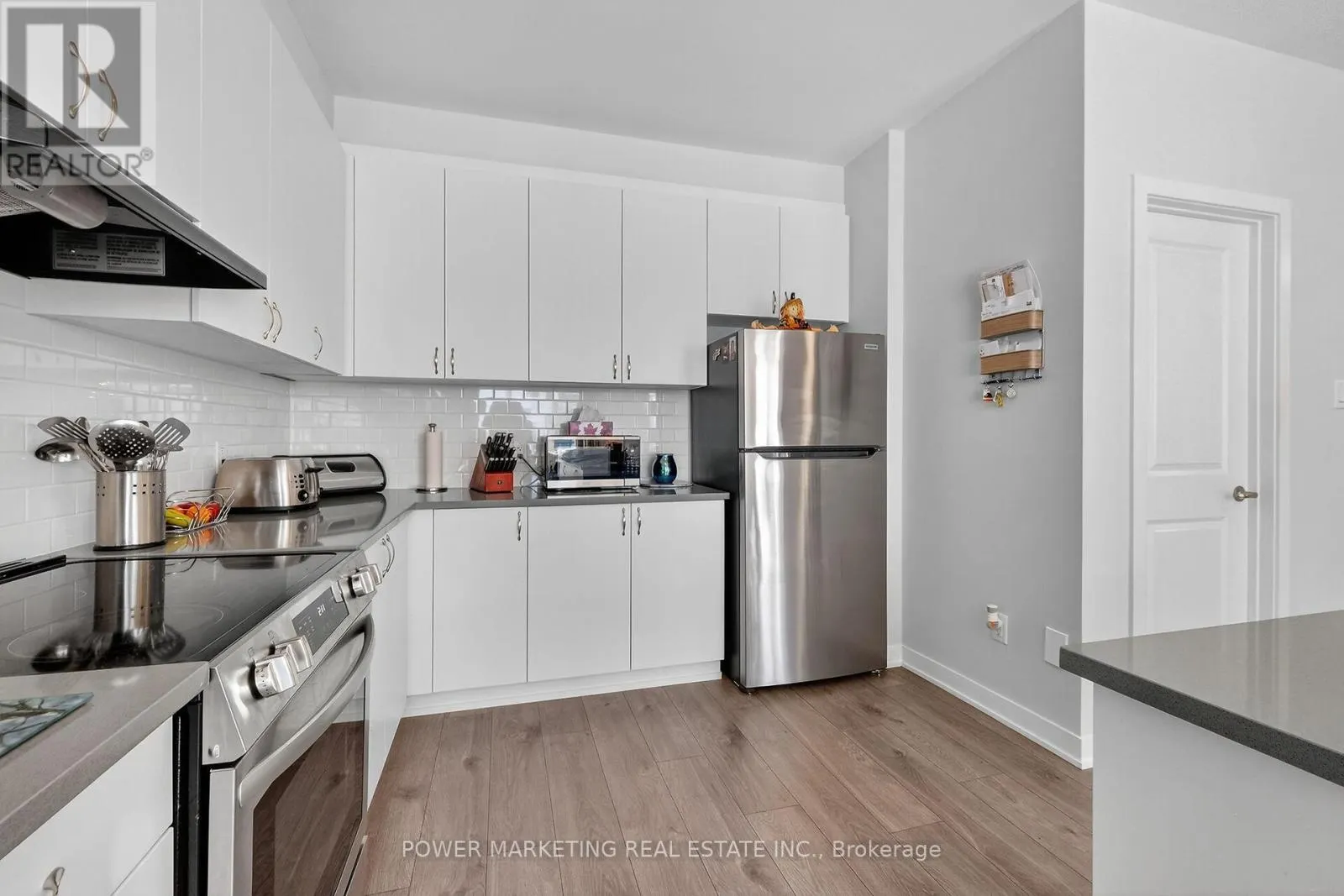 715 HYDRUS PRIVATE