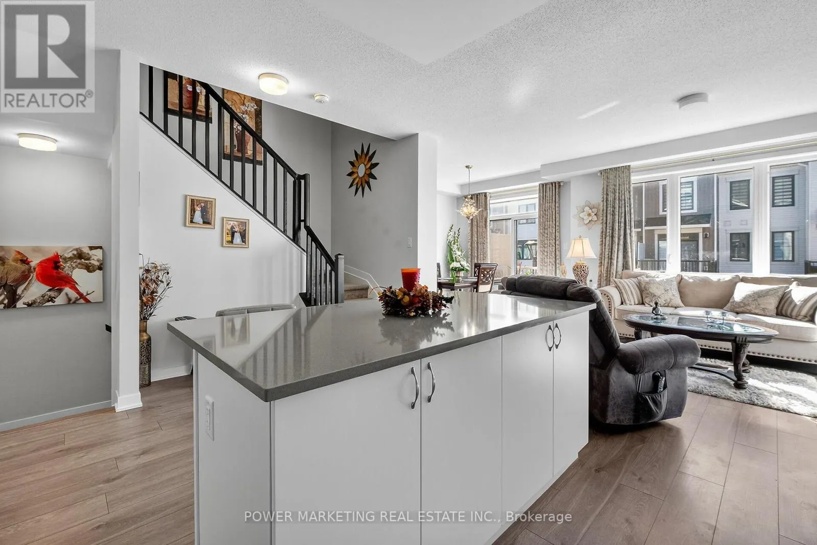 715 HYDRUS PRIVATE