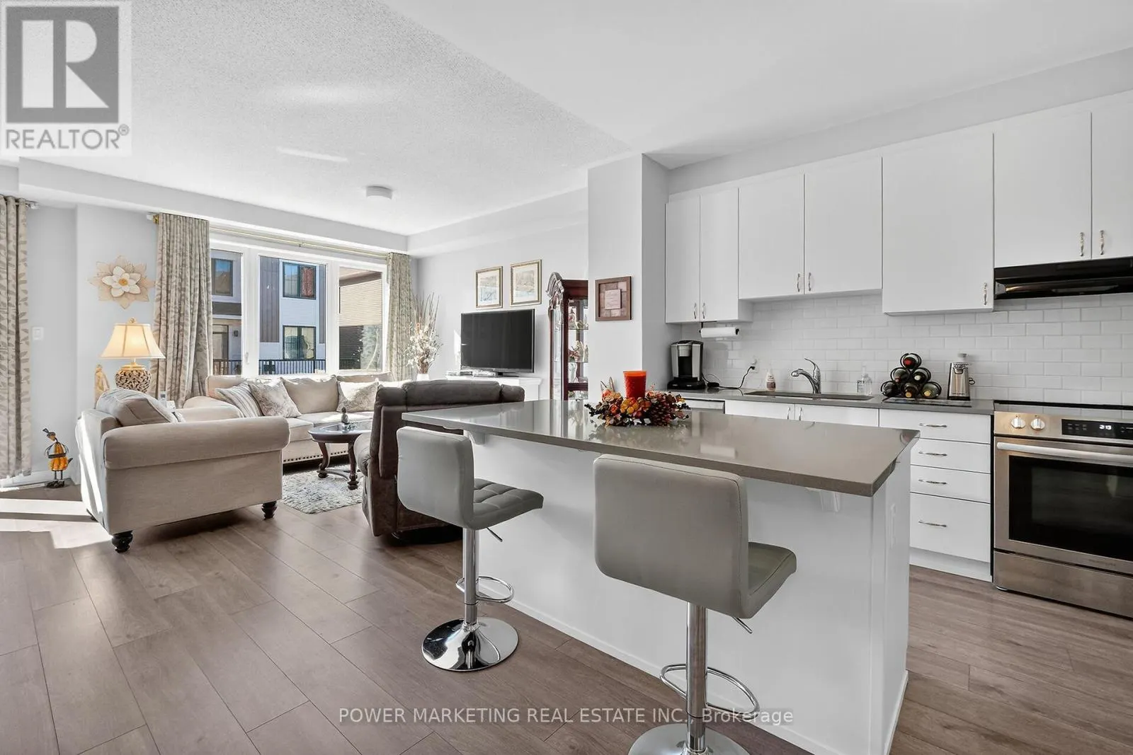 715 HYDRUS PRIVATE