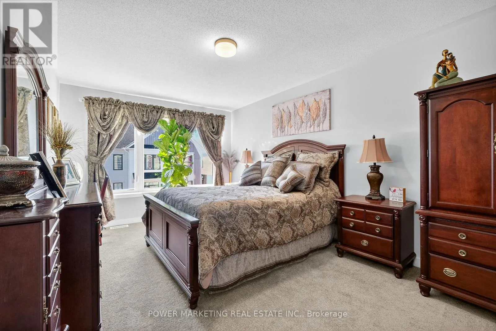 715 HYDRUS PRIVATE