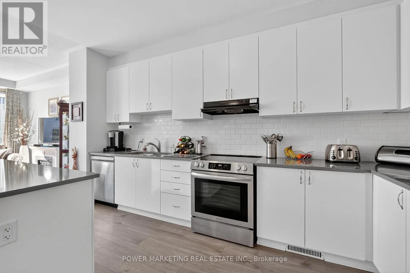 715 HYDRUS PRIVATE