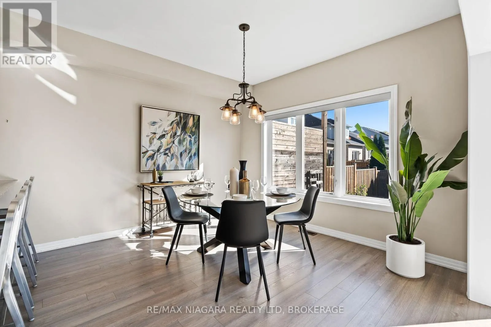 68 DOMINION CRESCENT