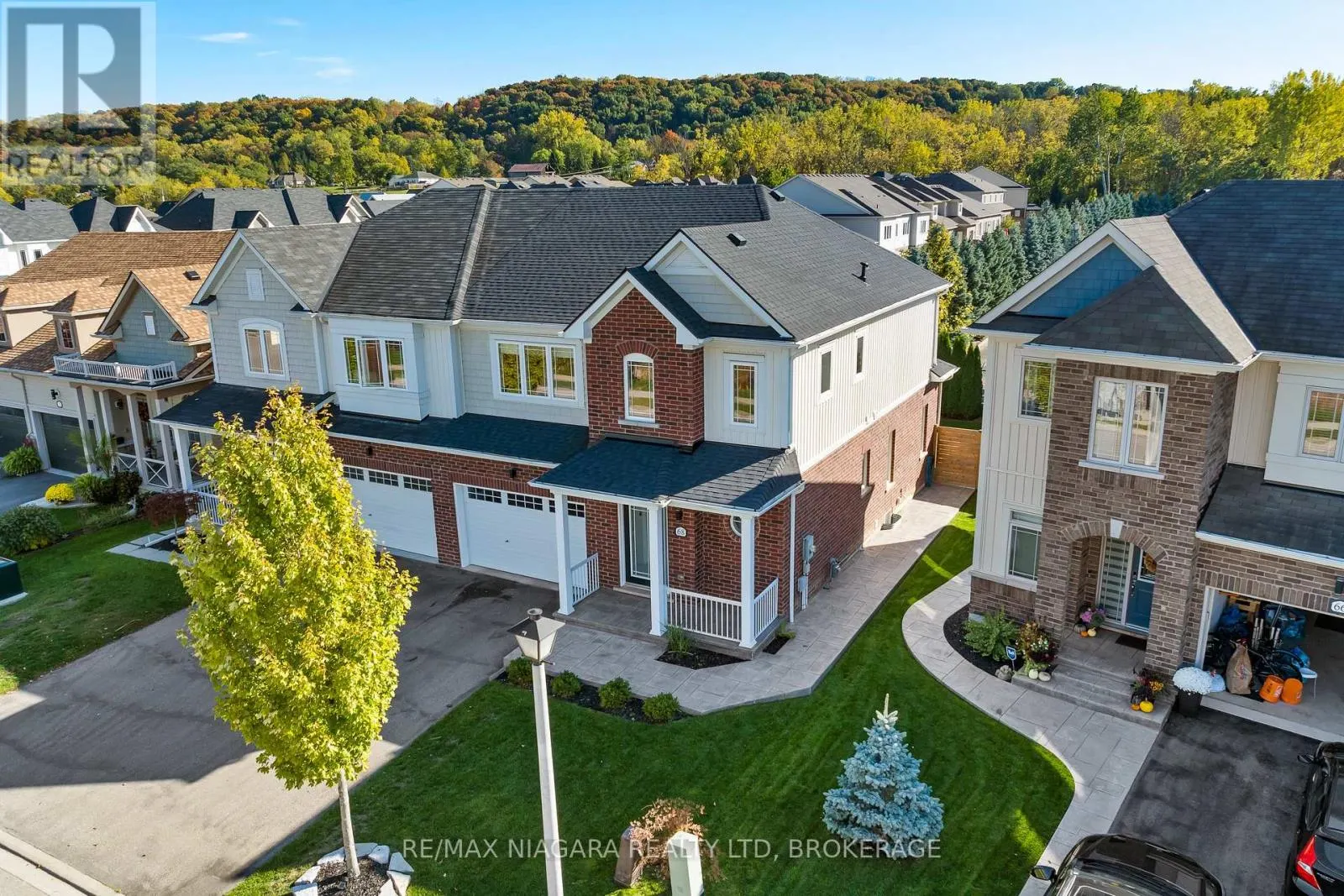 68 DOMINION CRESCENT