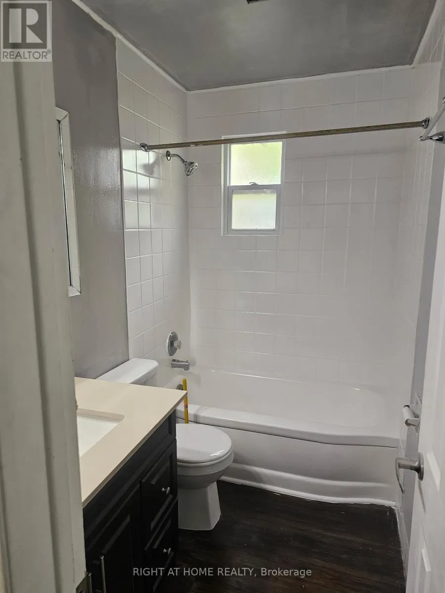 302 WESTCOURT PLACE