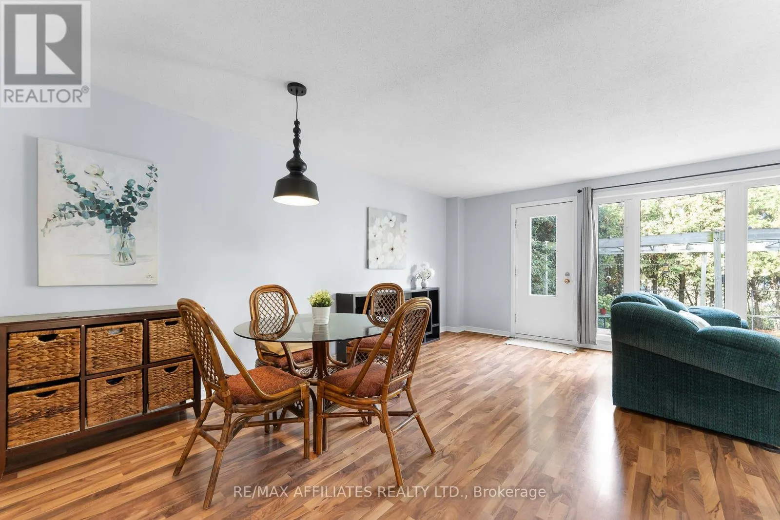 2 TEDWYN DRIVE