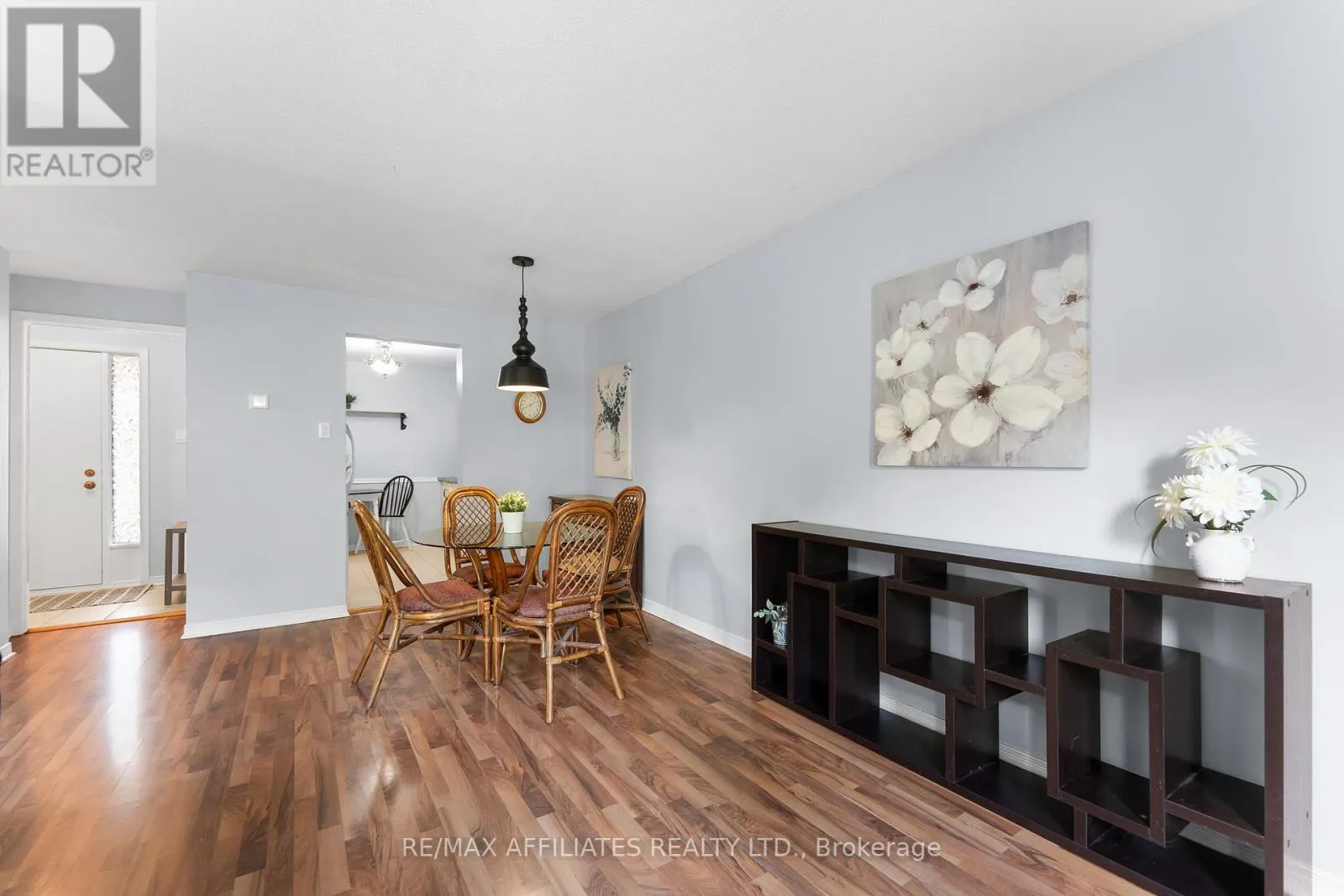 2 TEDWYN DRIVE