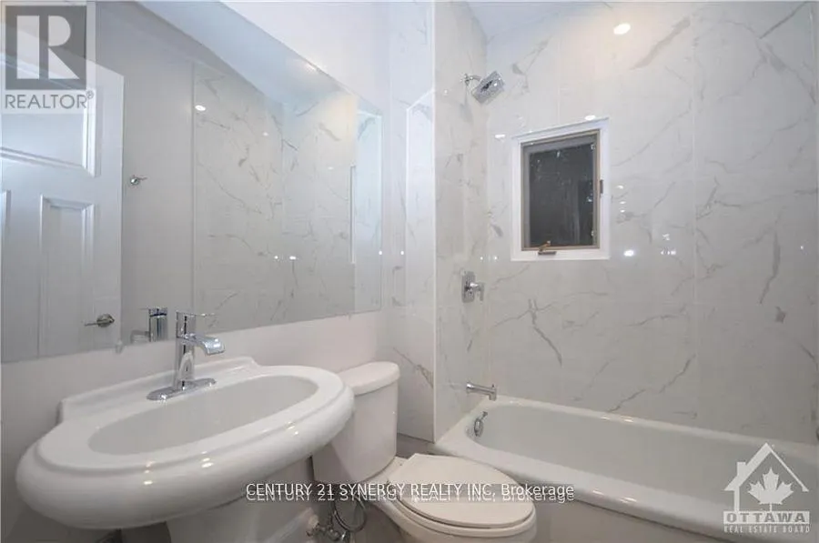 1A - 458 MACLAREN STREET