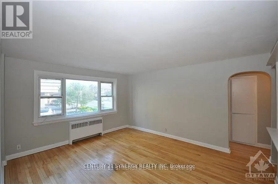 3 - 151 HOLMWOOD AVENUE