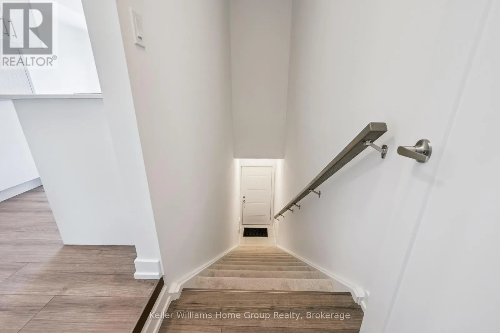 55 - 940 ST DAVID STREET N, #55