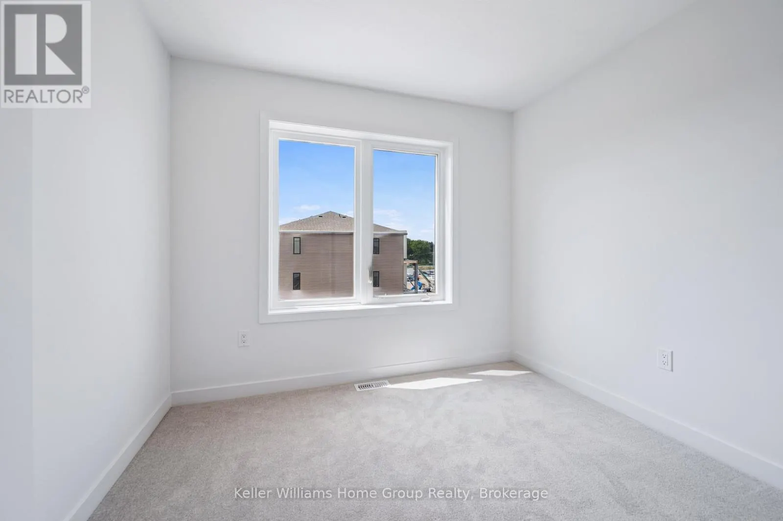 55 - 940 ST DAVID STREET N, #55