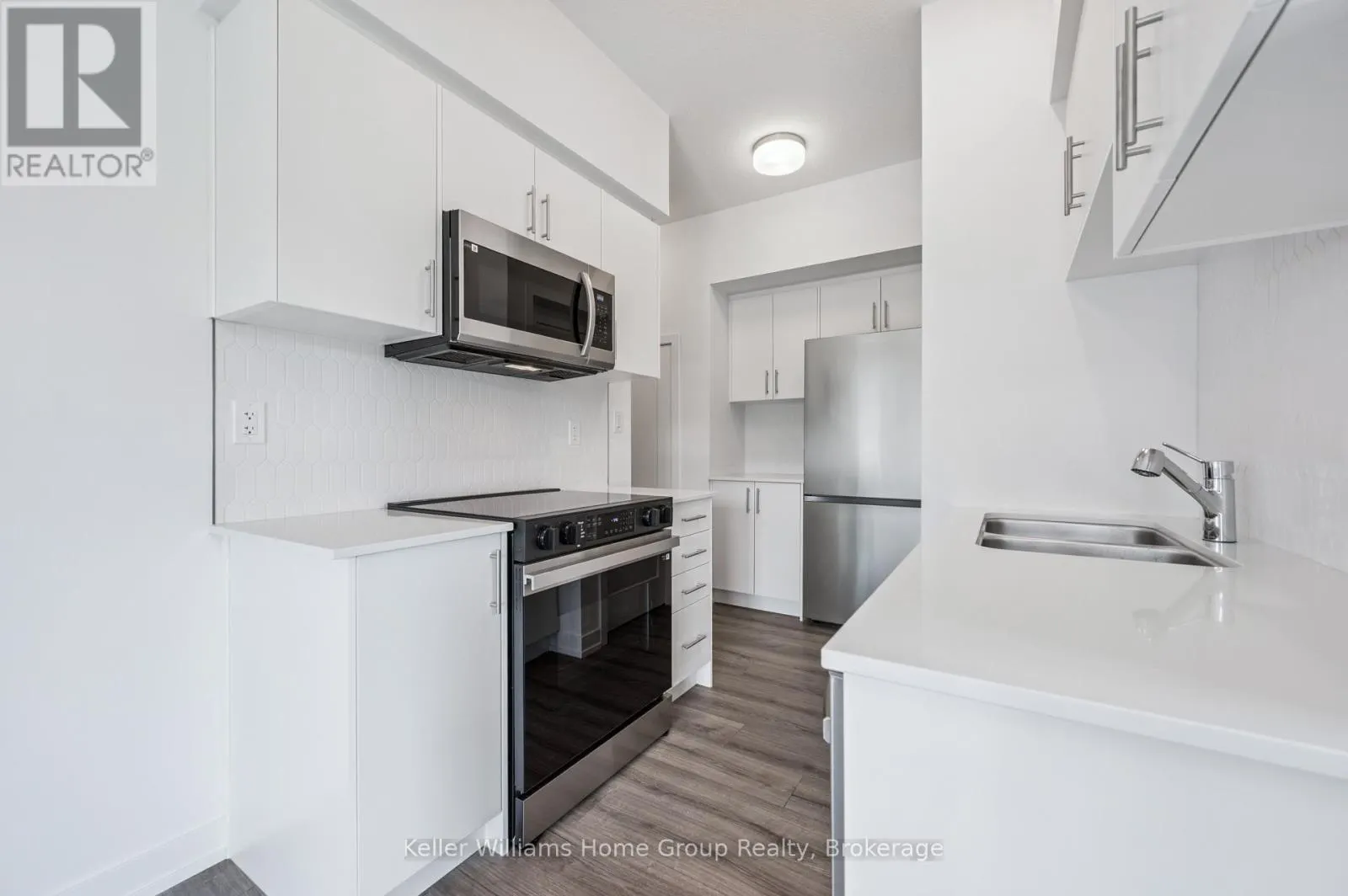 55 - 940 ST DAVID STREET N, #55