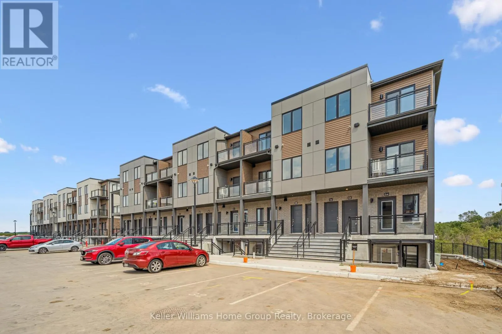 55 - 940 ST DAVID STREET N, #55