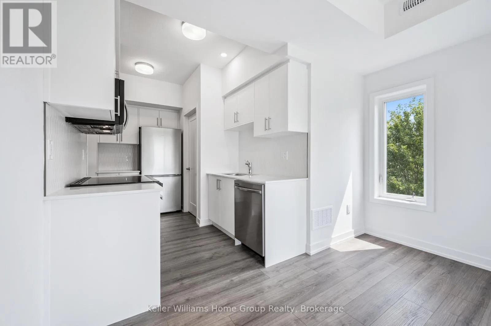 55 - 940 ST DAVID STREET N, #55