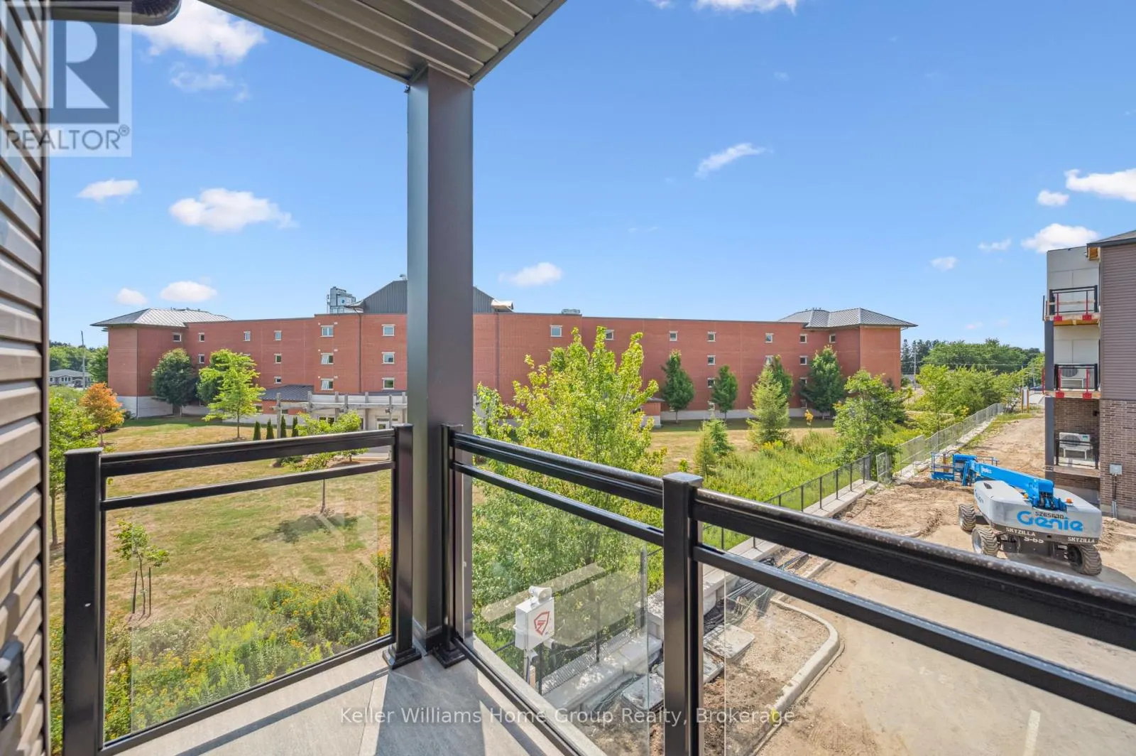 55 - 940 ST DAVID STREET N, #55