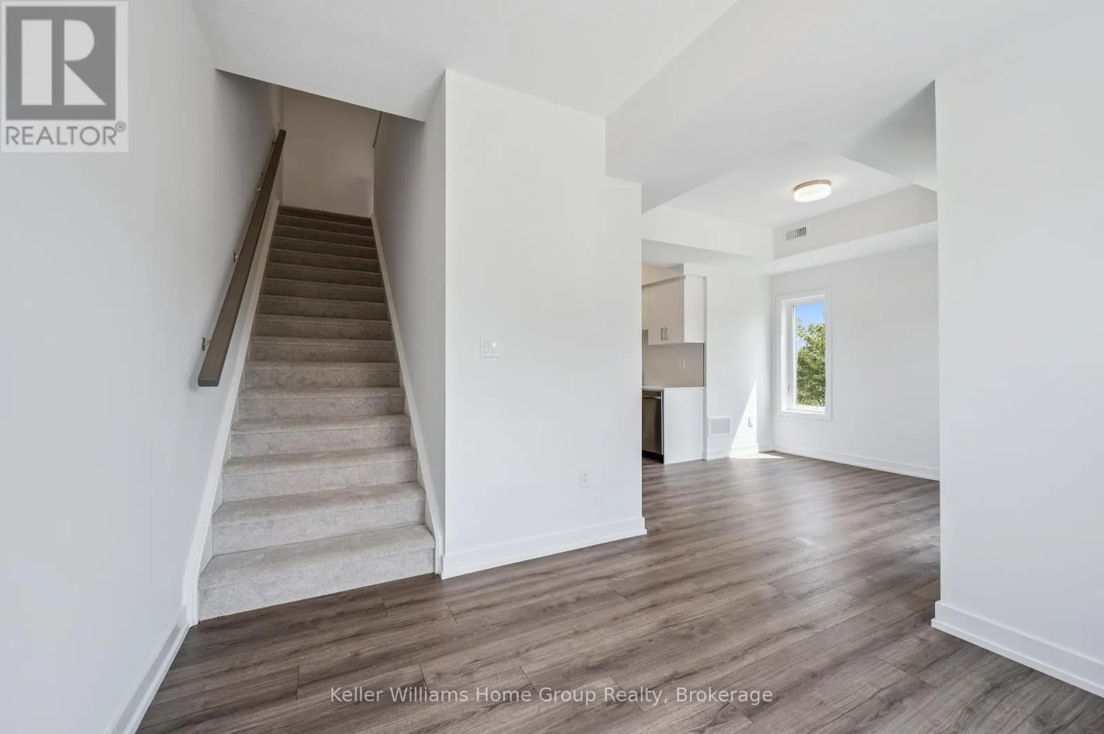 55 - 940 ST DAVID STREET N, #55