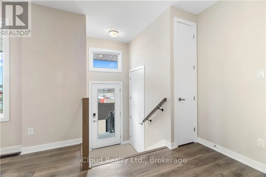 318 CATSFOOT WALK