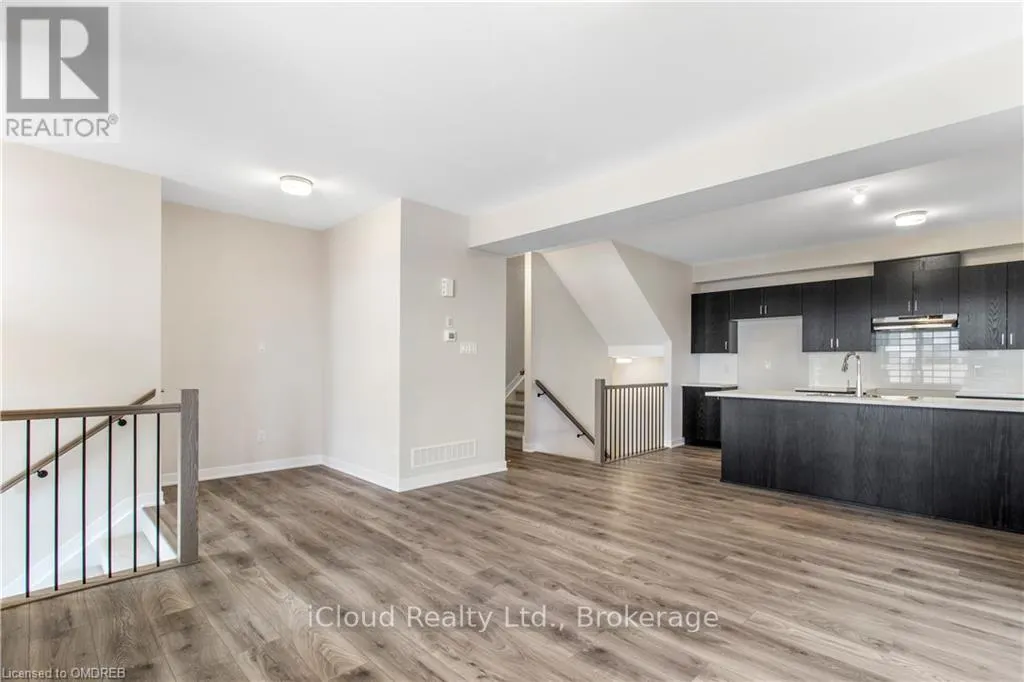 318 CATSFOOT WALK