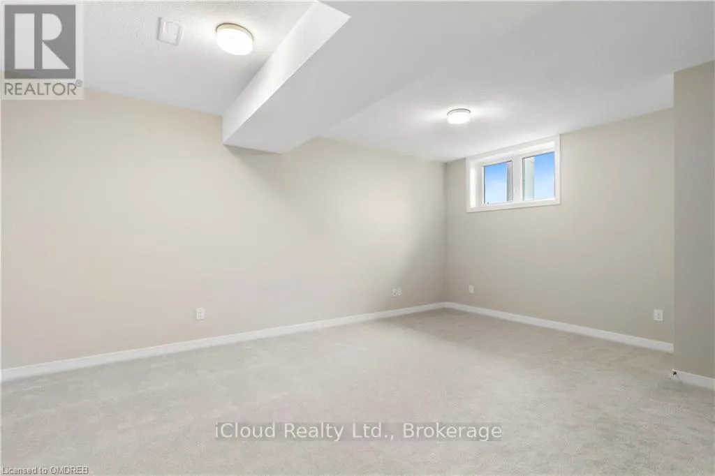318 CATSFOOT WALK