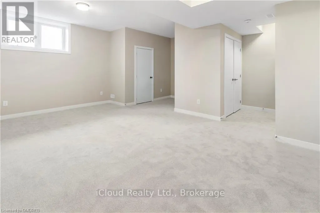 318 CATSFOOT WALK
