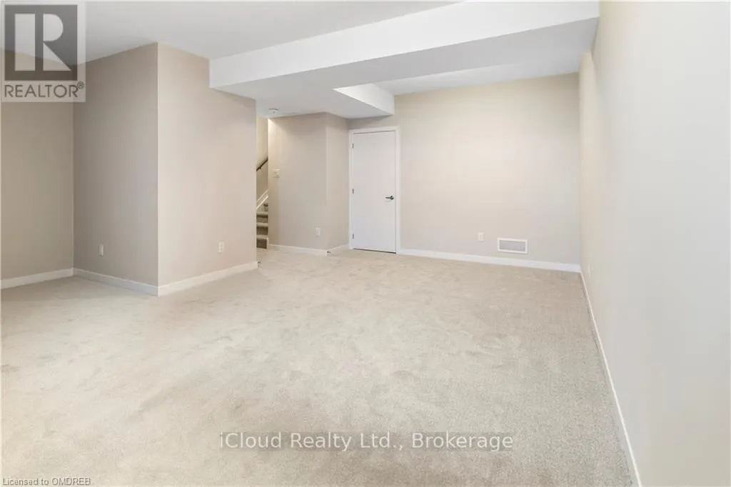 318 CATSFOOT WALK